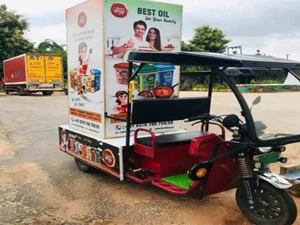e rickshaw branding