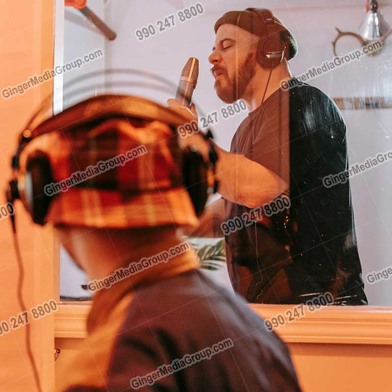 Top colors used in Auto rickshaw advertising