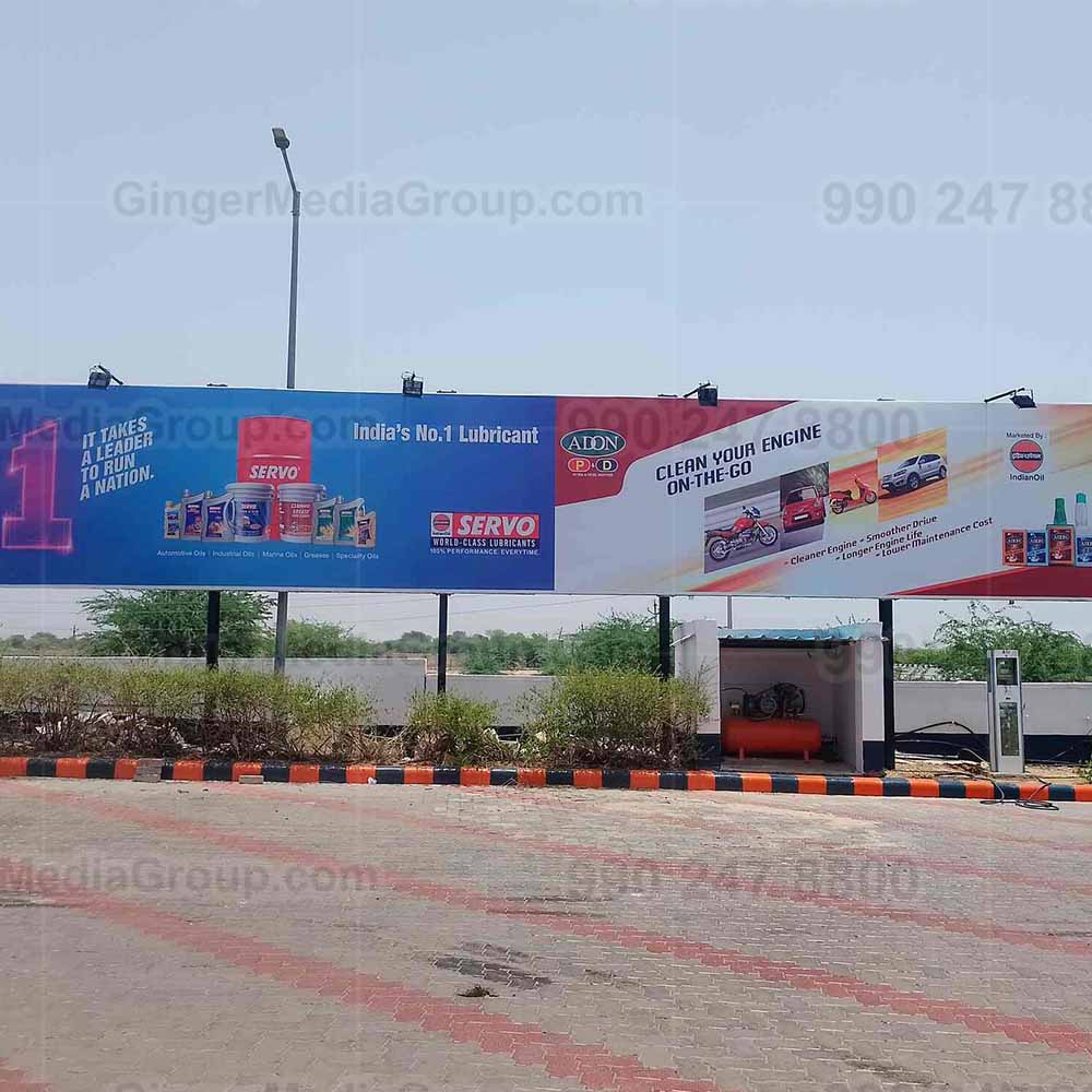 Top colors used in Auto rickshaw advertising