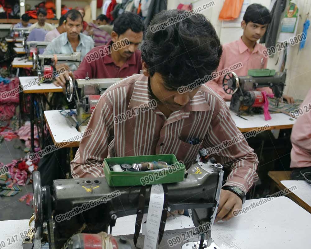 Top colors used in Auto rickshaw advertising