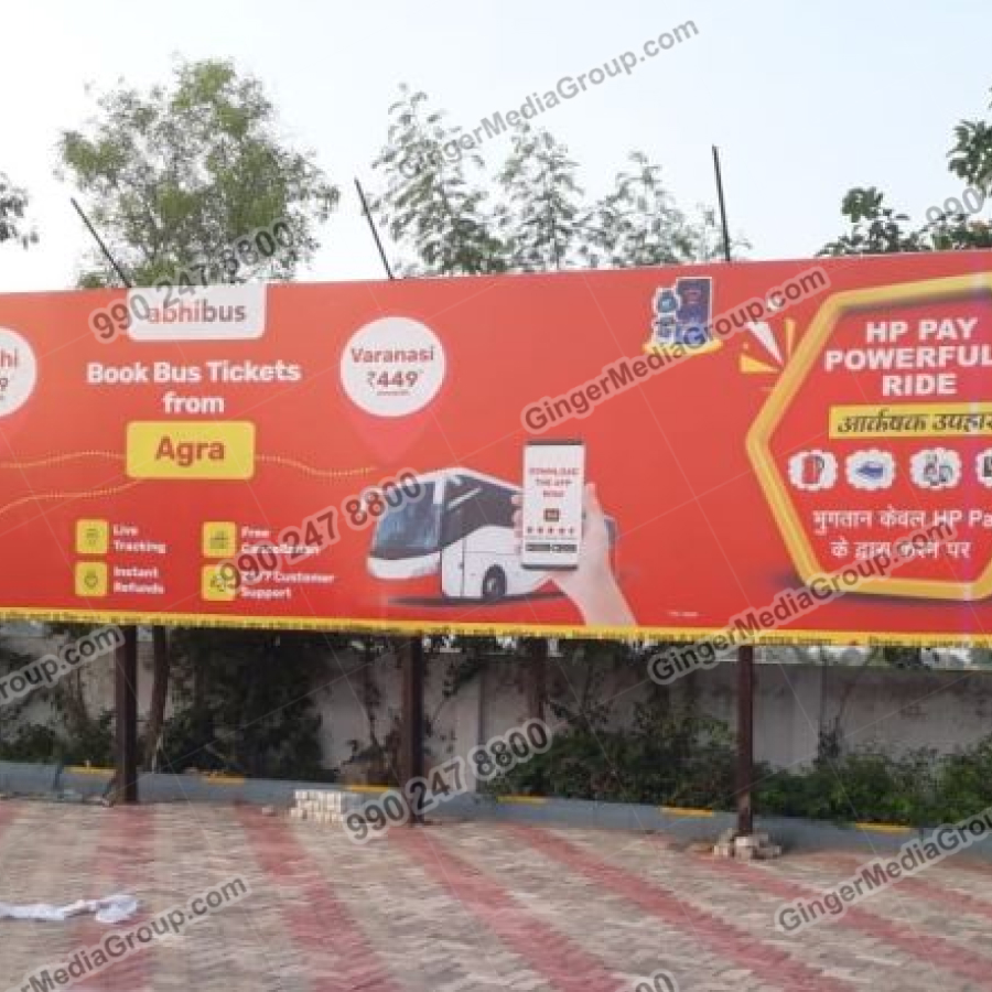 Top colors used in Auto rickshaw advertising