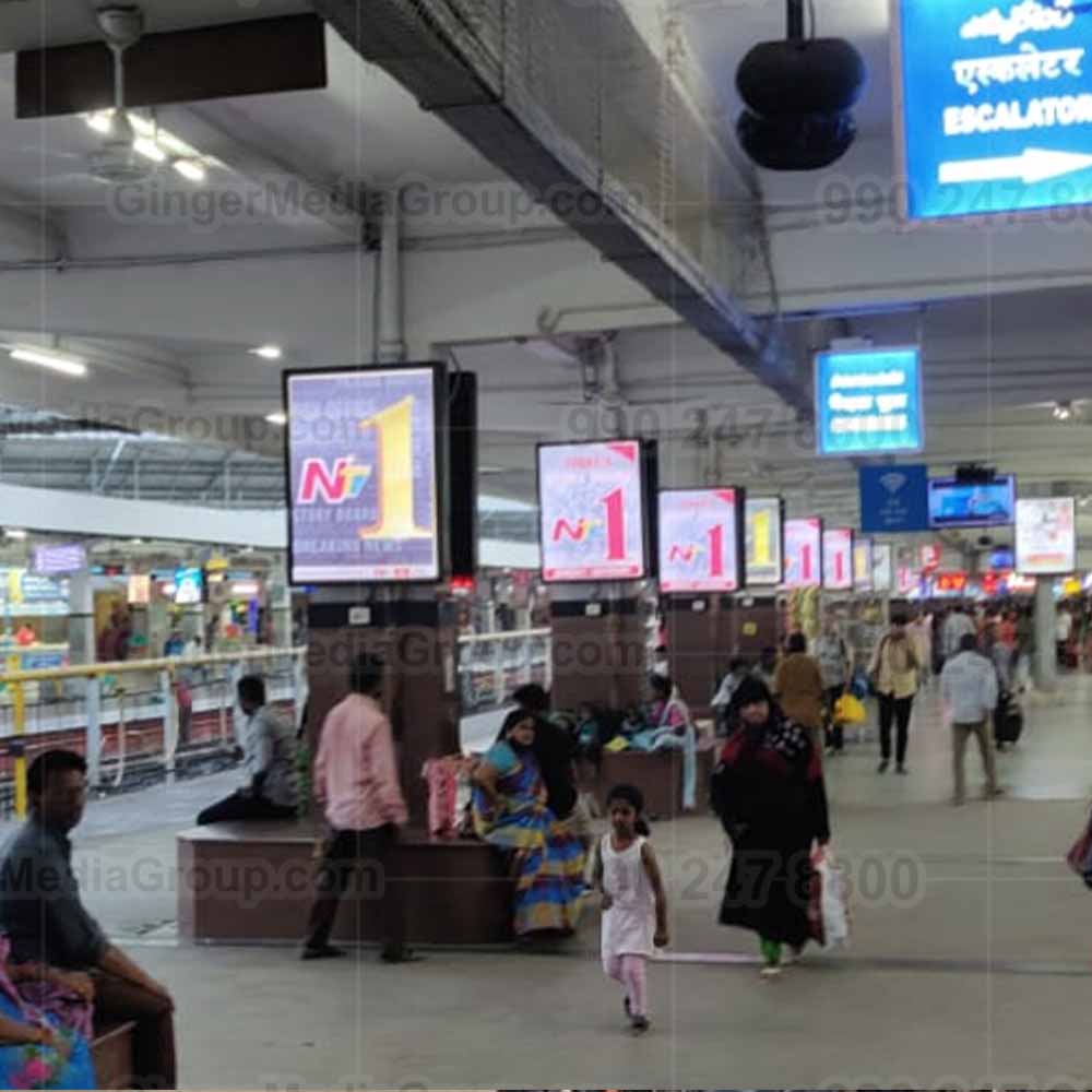 Top colors used in Auto rickshaw advertising